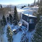 Forest Hub Alpesi faház Szlavszke