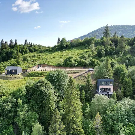 Forest Hub בקתה