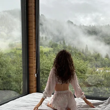 Forest Hub * Slavske