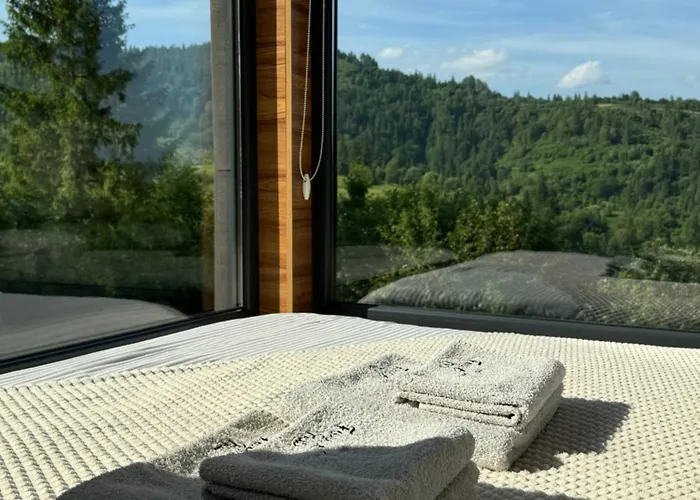 木屋 Forest Hub 斯拉夫西克